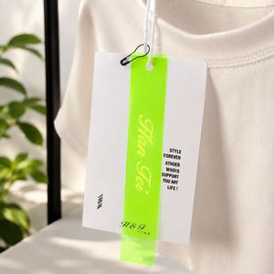 Etiquetas colgantes personalizadas ecológicas de papel impreso al por mayor para ropa de marca - Product Image 1