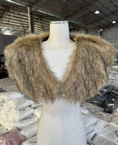 Cuello de piel Ropa de invierno Rey Guerrero Capa Vikingo Mantón de piel Guerrero medieval Capa de piel artificial <span class=keywords><strong>Disfraz</strong></span> de cosplay de Halloween - Product Image 6