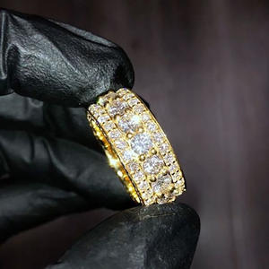 Anello di fidanzamento classico da donna Q070 in oro bianco con diamante rotondo taglio brillante colore D naturale - Product Image 2