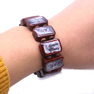 Pulsera cuadrada de madera con imágenes religiosas, versión en blanco y negro, brazalete de moda RB 026 - Product Image 5