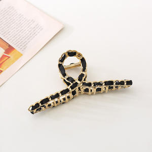 الأكثر مبيعًا إكسسوارات شعر كلاسيكية سوداء معدنية مصمم بتصاميم بسيطة للسيدات - Product Image 5