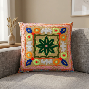 Housse de coussin carrée brodée Suzani vert clair indien meilleur prix pour la maison ou l'hôtel - Product Image 2