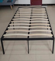 Cadre de lit pliable moderne en métal avec grand espace sous le lit et tête de lit réglable pour usage hôtelier