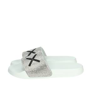 Ciabatte basse X35205 bianche - Product Image 1