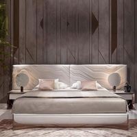 Lit king size de luxe, meubles rembourrés, tête de lit de style design, meubles de chambre à coucher italiens, lit plateforme moderne en cuir