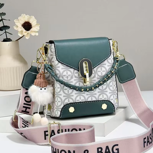 Sacs à bandoulière tendance pour filles, sacs à main pour femmes, sacs pour téléphone portable avec pompon – Nouveauté en gros - Product Image 3