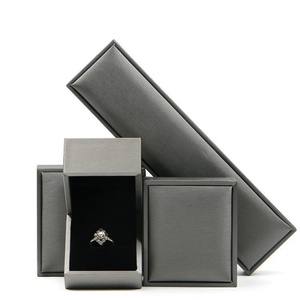 Wholesale Champagne PU Leather Ladies Round-corner Flip Bracelet Necklace <b>Ring</b> Women Jewelry <b>Boxes</b> with Velvet Insert - Product Image 2