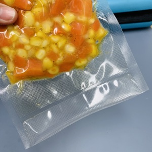 Fabrikpreis Geprägte Strukturierte Vakuumrollenbeutel für Lebensmittelaufbewahrung Sous-Vide-Geeignet BPA-Frei <span class=keywords><strong>PA</strong></span>+PE Material - Product Image 4