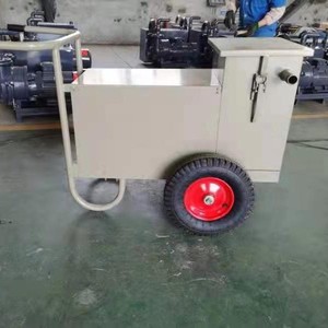 เครื่องพ่นปูนพร้อมปั๊มสำหรับงานฉาบผนังด้วยผงยิปซัมซีเมนต์ - Product Image 1