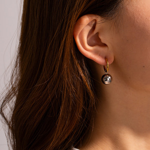 Pendientes colgantes de acero inoxidable con forma de bola, diseño geométrico, color oro y plata, joyería de moda para fiestas - Product Image 4