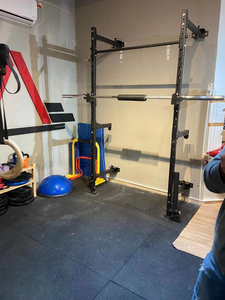 Máquinas de gimnasio al mejor precio Productos de <span class=keywords><strong>fitness</strong></span> Entrenador de gimnasia de peso libre DZ050 Estante de sentadillas montado en la pared Medio estante Uso en el centro de gimnasio - Product Image 4