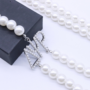 Nuova collana di gioielli da donna con scritta a catena di perle bianche a 2 righe - Product Image 4