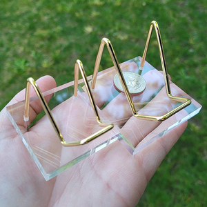 บล็อกคริลิคที่ชัดเจนด้วยโลหะยืนแสดงสำหรับฟอสซิลแร่หินและ Geodes แสดงมุมเอียงสนับสนุนแร่ - Product Image 6