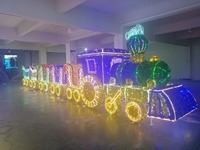 Ornamen Natal 3D LED Raksasa untuk Luar Ruangan, Motif Permen Gingerbread, Tongkat Permen, Kereta Thomas, Dekorasi Natal Bercahaya