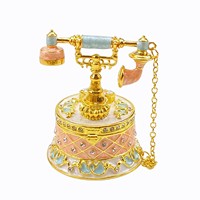 Boîte à bijoux de style téléphone unique à vente chaude artisanat en métal exquis pour la décoration de la maison pour les cadeaux de vacances et les fêtes d'anniversaire