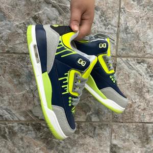 נעלי ספורט קז'ואל רב-תכליתיות בסגנון חדש, הנמכרות ביותר, מתאימות לגברים ונשים כאחד, עם רפידות ריפוד עבות. - Product Image 2