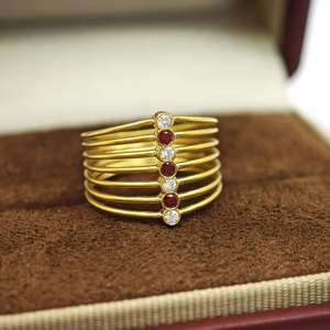 แหวนเพชรทับทิม 18k จาก UM jewelry สำหรับทุกเพศ เหมาะสำหรับใส่ทุกวัน ของขวัญวันครบรอบแต่งงาน - Product Image 4