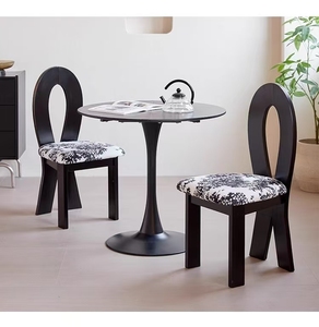 2025 nouvelle chaise de salle à manger en bois massif avec dossier Design <span class=keywords><strong>scandinave</strong></span> médiéval rétro meubles décontractés pour la maison salles à manger salons - Product Image 1