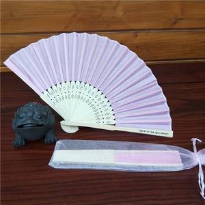 Abanico Plegable de Bambú Tallado a Mano, Arte Folclórico Tradicional, Ecológico, Regalo Promocional para Bodas y Fiestas - Product Image 4