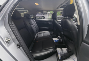 <span class=keywords><strong>Honda</strong></span> <span class=keywords><strong>Civic</strong></span> 180TURBO CVT Verde Premium 2016, Auto Usado de <span class=keywords><strong>Segunda</strong></span> <span class=keywords><strong>Mano</strong></span> para Exportación - Product Image 6