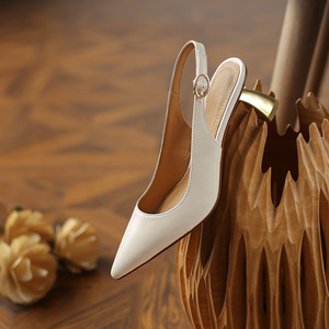 <span class=keywords><strong>Sandali</strong></span> retrò con <span class=keywords><strong>tacco</strong></span> <span class=keywords><strong>medio</strong></span> da <span class=keywords><strong>donna</strong></span>, nuovi arrivi estivi, in morbida pelle, con <span class=keywords><strong>tacco</strong></span> a spillo e punta affusolata - Product Image 4