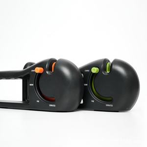 Aiguiseur de couteaux ergonomique antidérapant à 4 étapes, aiguiseur de couteaux dentelés, répare, affine et polis les lames - Product Image 3