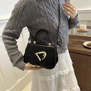 Bolsos de Diseño para <span class=keywords><strong>Mujer</strong></span> 2026, Bolsos Cruzados de Cuero a la Moda para <span class=keywords><strong>Mujer</strong></span>, Bolsos Pequeños al por Mayor, Bolsos de Mano para <span class=keywords><strong>Mujer</strong></span> con Cubierta de PU, Botón Único OEM - Product Image 3