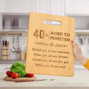 Planche à découper en bois gravée au laser, double face, portable, pour la cuisine et les fruits, cadeau idéal pour les fêtes - Product Image 2