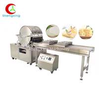 Machine commerciale de formation de crêpes, Machine d'emballage de rouleaux à ressort