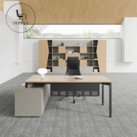 Scrivania Direzionale in MDF Facile da Montare, Scrivania Robusta per Ufficio a Forma di L in Legno Chiaro, Scrivania Estensibile e Set Sedia Ergonomica