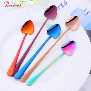 Buntes Titan-Besteck in <span class=keywords><strong>3</strong></span> Größen, Herzförmiger Eiscreme-Löffel, 304 Edelstahl Dessert-, Tee- und Kaffee-Rührlöffel - Product Image 2