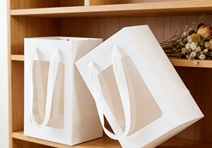 Caja Cuadrada Blanca Lisa con Ventana y Asa, Hecha de Cartón Blanco Grueso, Forro de Esponja, Embalaje Ecológico para Regalos - Product Image 2