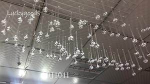 LDJ1041 <span class=keywords><strong>pas</strong></span> <span class=keywords><strong>cher</strong></span> <span class=keywords><strong>mariage</strong></span> fête suspendus décoration clair acrylique goutte d'eau pendentif perles en gros - Product Image 3