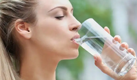 Sistem Filter Air Reverse Osmosis 7 Tahap 100GPD di Bawah Meja dengan Kartrid Mineral Alkali dan Lampu UV