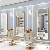 Miroir LED intelligent au design moderne avec interrupteur tactile, miroir mural en verre pour usage commercial dans les salons et les salles de beauté
