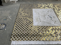 Mosaïque de conception de grain de laiton carreaux de marbre coupés au jet d'eau
