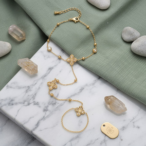 Elegante Pulsera de Cristal <span class=keywords><strong>con</strong></span> Trébol, Cadena de Mano de Acero Inoxidable Dorado <span class=keywords><strong>con</strong></span> Anillo Ajustable, Joyería Boho para el Dedo - Product Image 4