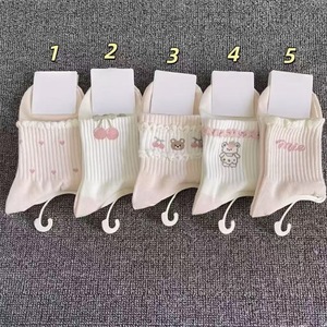 ถุงเท้ายาวครึ่งน่องระบายอากาศได้ดีสำหรับผู้หญิง ลายหมีน่ารัก ผ้าฝ้าย ลายการ์ตูนอนิเมะ สำหรับใส่ฤดูใบไม้ผลิและฤดูร้อน - Product Image 3