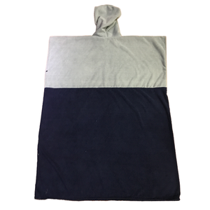 Poncho <span class=keywords><strong>de</strong></span> <span class=keywords><strong>surf</strong></span> en microfibre brodé avec logo personnalisé pour adulte Serviette <span class=keywords><strong>de</strong></span> <span class=keywords><strong>bain</strong></span> à capuche <span class=keywords><strong>Cape</strong></span> épissée et serviette <span class=keywords><strong>de</strong></span> plage à capuche - Product Image 4