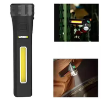 Lampe de travail multifonctionnelle WA1650 équipée d'un éclairage d'urgence rouge et d'un SOS, avec un champ magnétique puissant en bas