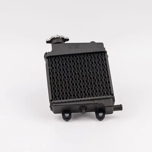 <span class=keywords><strong>Radiateur</strong></span> Super Rapide NMAX AEROX 2 RANGÉES en Aluminium Haute Performance pour YAMAHA NMAX AEROX NVX V1 Noir - Product Image 1