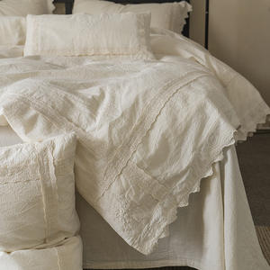 Ensemble de couette en lin de onze pièces Remplissage en laine Résistant à l'eau Qualité 300tc Literie pour la saison d'automne Design simple de princesse française - Product Image 1