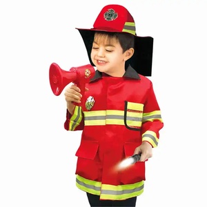 Costume de <span class=keywords><strong>pompier</strong></span> pour enfants en gros Halloween jeu de rôle ensemble <span class=keywords><strong>pompier</strong></span> déguisement <span class=keywords><strong>pompier</strong></span> jouets accessoires pour enfants de 3 à 8 ans - Product Image 3