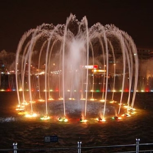 Fontaine d'eau commerciale <span class=keywords><strong>en</strong></span> acier inoxydable, élément extérieur durable personnalisé pour les projets d'aménagement paysager - Product Image 2