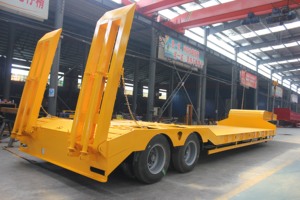 Nuevo Semirremolque de Plataforma Baja de 2/3/4/5 Ejes, Remolque de Plataforma Baja de 40-100 Toneladas en Venta en Qatar - Product Image 3