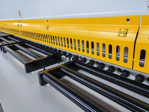 Mesin cukur Guillotine hidrolik CNC tugas berat 10x3200mm ISO pemotong pelat logam industri - Product Image 3