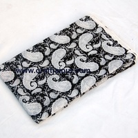 Tissu Voile 100% Coton Peigné Imprimé Paisley Fait Main Noir Écologique Léger pour Robe Chemise Couture Rideau Sac