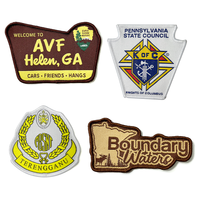 Badges brodés personnalisés en gros pour usine, thermocollants pour vestes en jean, motifs en tissu, conception de carton, forme personnalisée durable gratuite