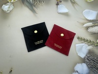 Pochette cadeau en velours style nœud papillon pour bague, pochette à bijoux en feuille d'or avec rabat L380xH280mm, couleur et logo personnalisables