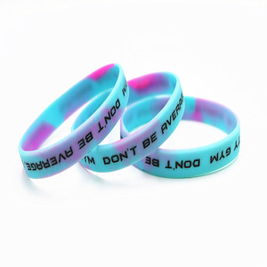 <span class=keywords><strong>Izzy</strong></span> Rey wirl bracciale in Silicone bianco pieno di colore bianco braccialetti promozionali economici - Product Image 4